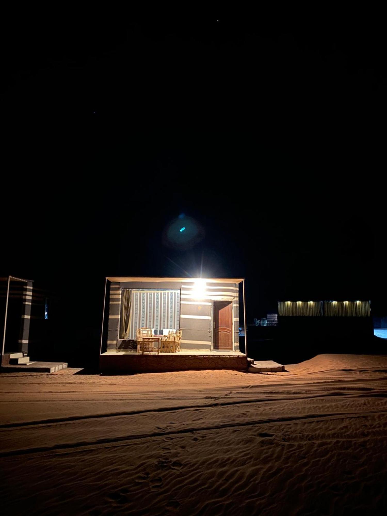 Wadi Rum Camp Ngoại thất bức ảnh