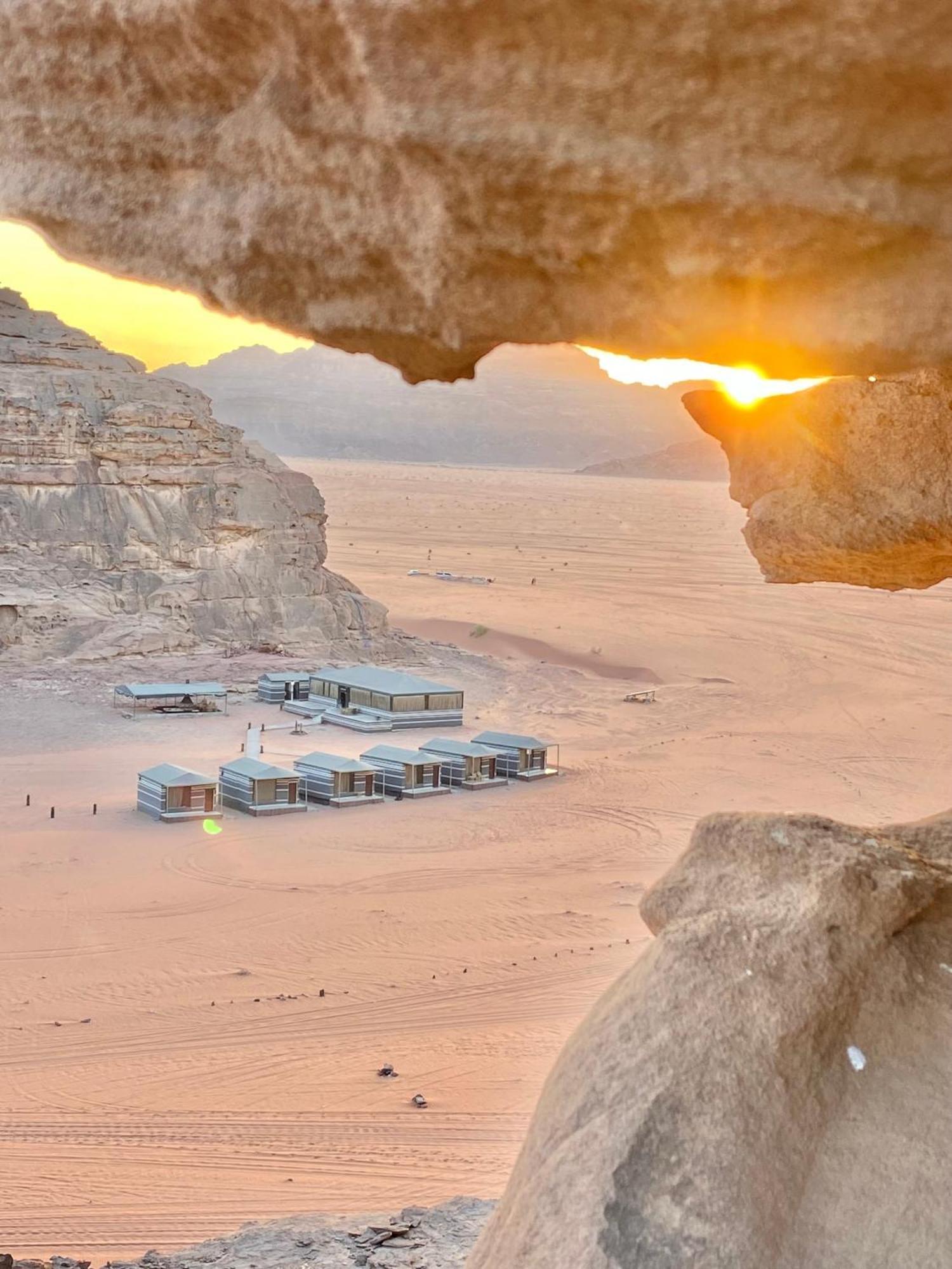 Wadi Rum Camp Ngoại thất bức ảnh