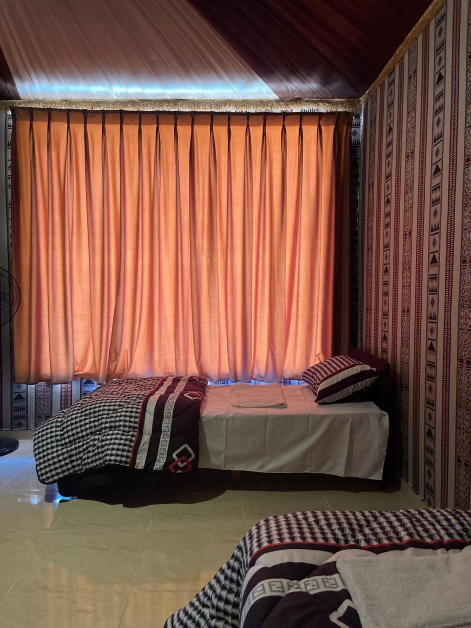 Wadi Rum Camp Ngoại thất bức ảnh
