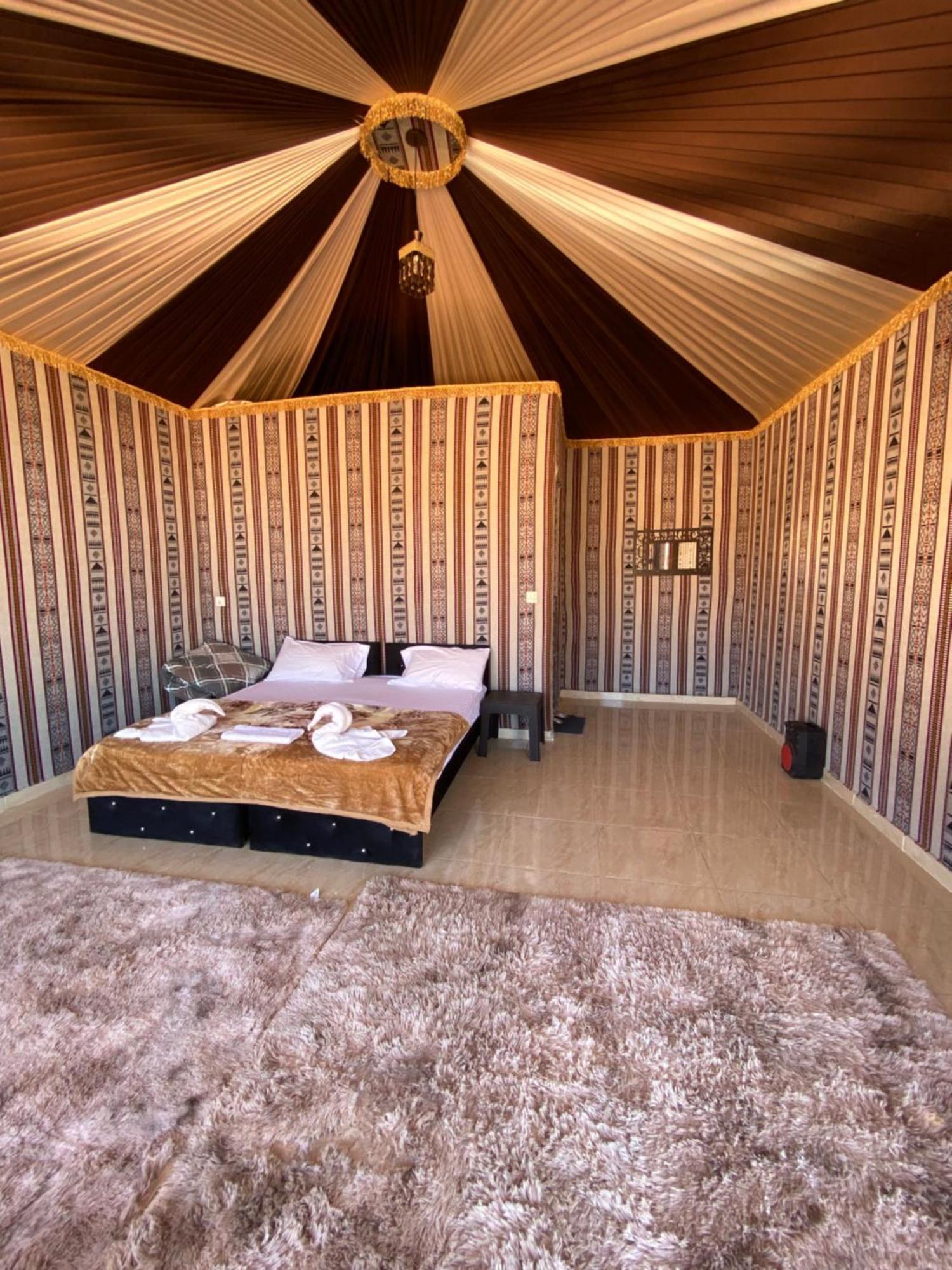 Wadi Rum Camp Ngoại thất bức ảnh