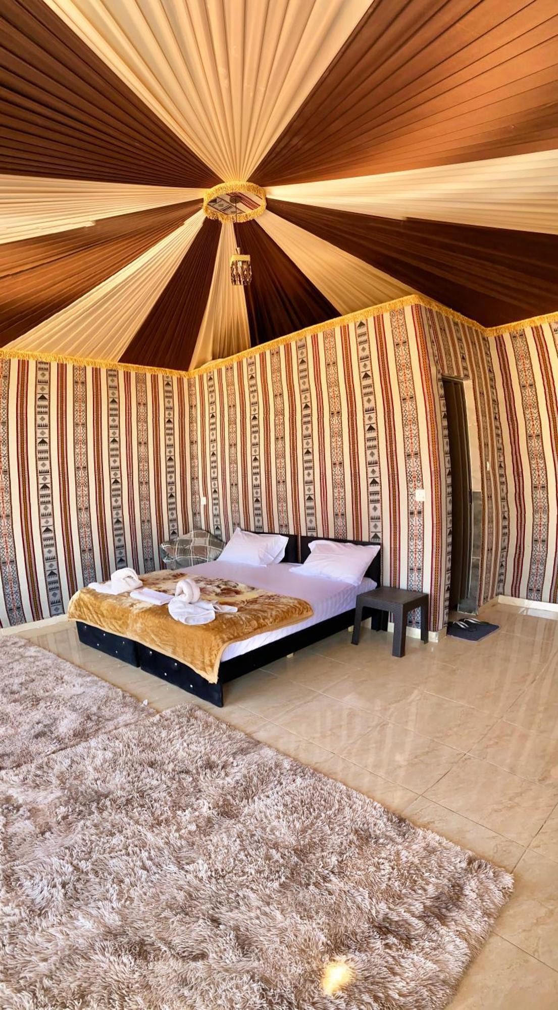 Wadi Rum Camp Ngoại thất bức ảnh