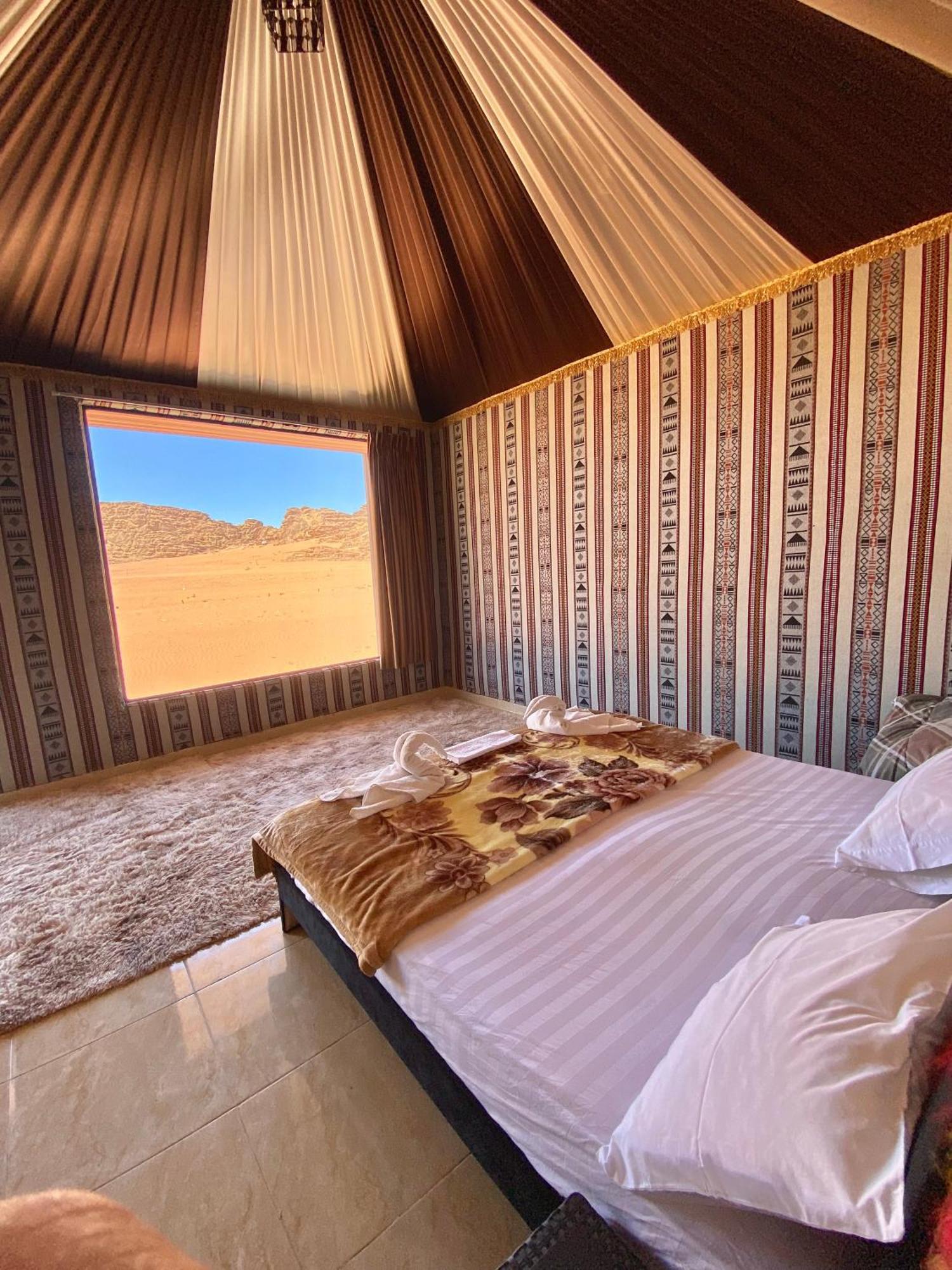 Wadi Rum Camp Ngoại thất bức ảnh