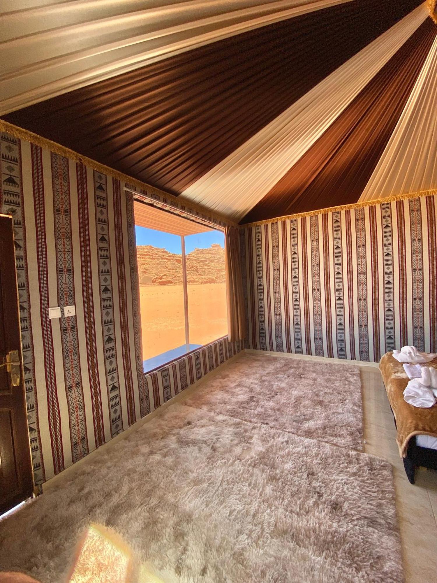 Wadi Rum Camp Ngoại thất bức ảnh