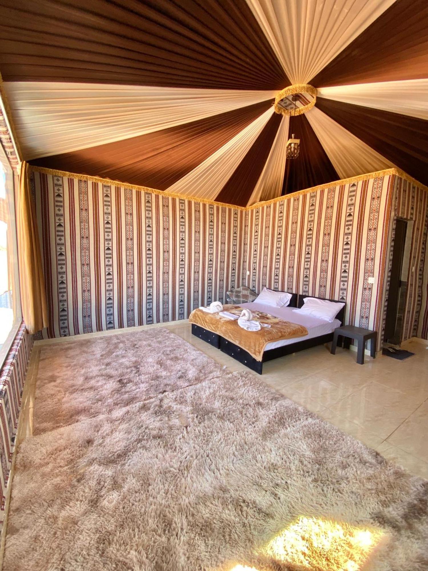 Wadi Rum Camp Ngoại thất bức ảnh